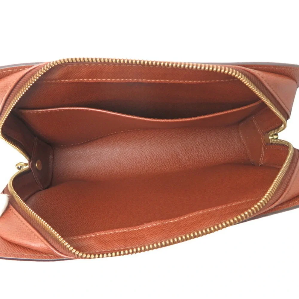 LOUIS VUITTON Authentic Brown Monogram Clutch Bag - Picture 5 of 10